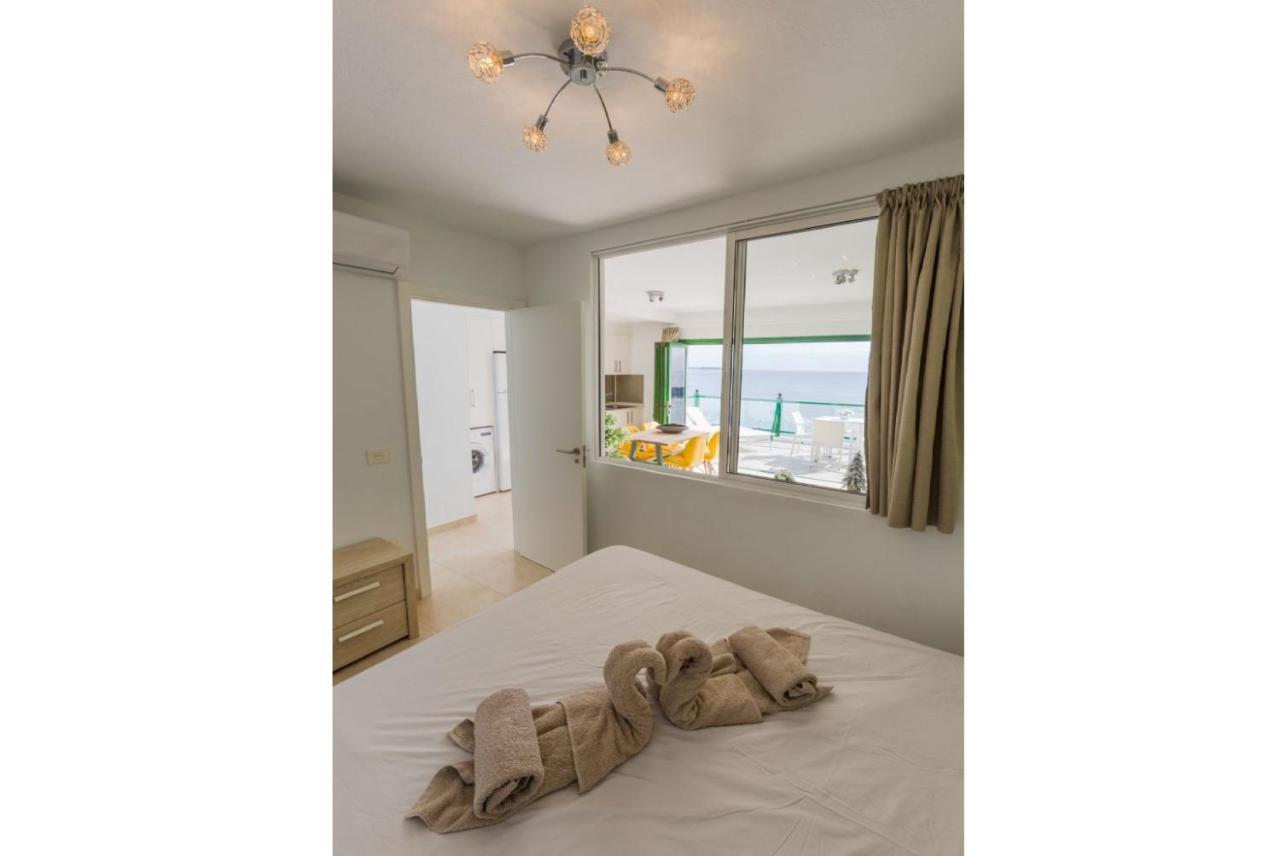 Sea Breeze Ocean View Apartment Playa Blanca  Kültér fotó
